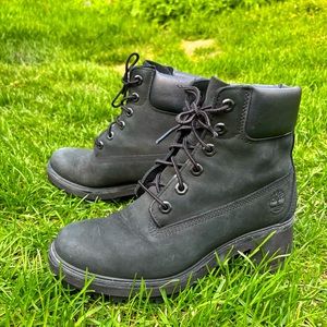 Black timberland boots